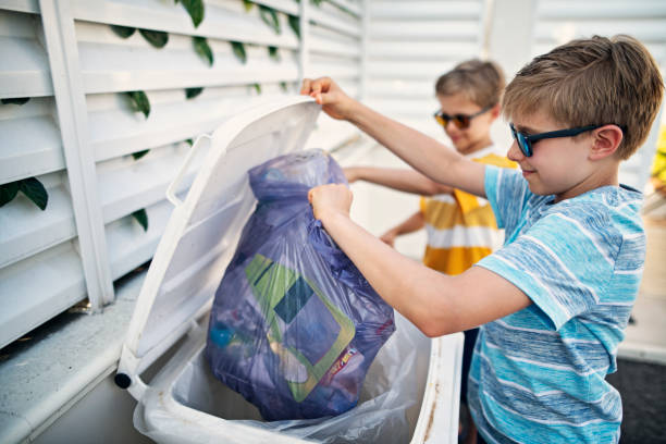 Best Junk Hauling Services  in Johnson City, KS