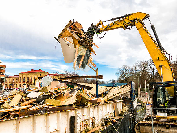 Best Local Junk Hauling  in Johnson City, KS
